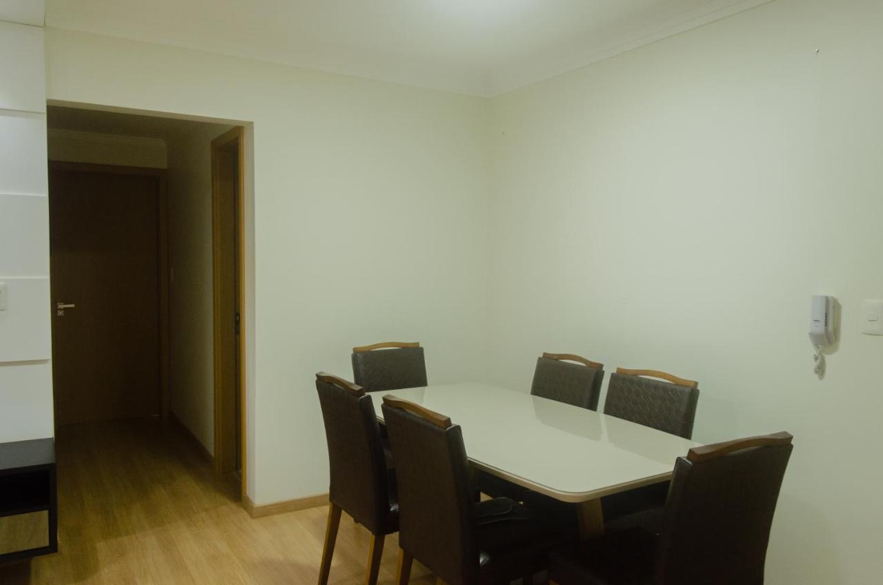 No Centro De Cascavel, Atras Do Ibis, Confortavel E Bom Gosto 卡斯卡韦尔 外观 照片
